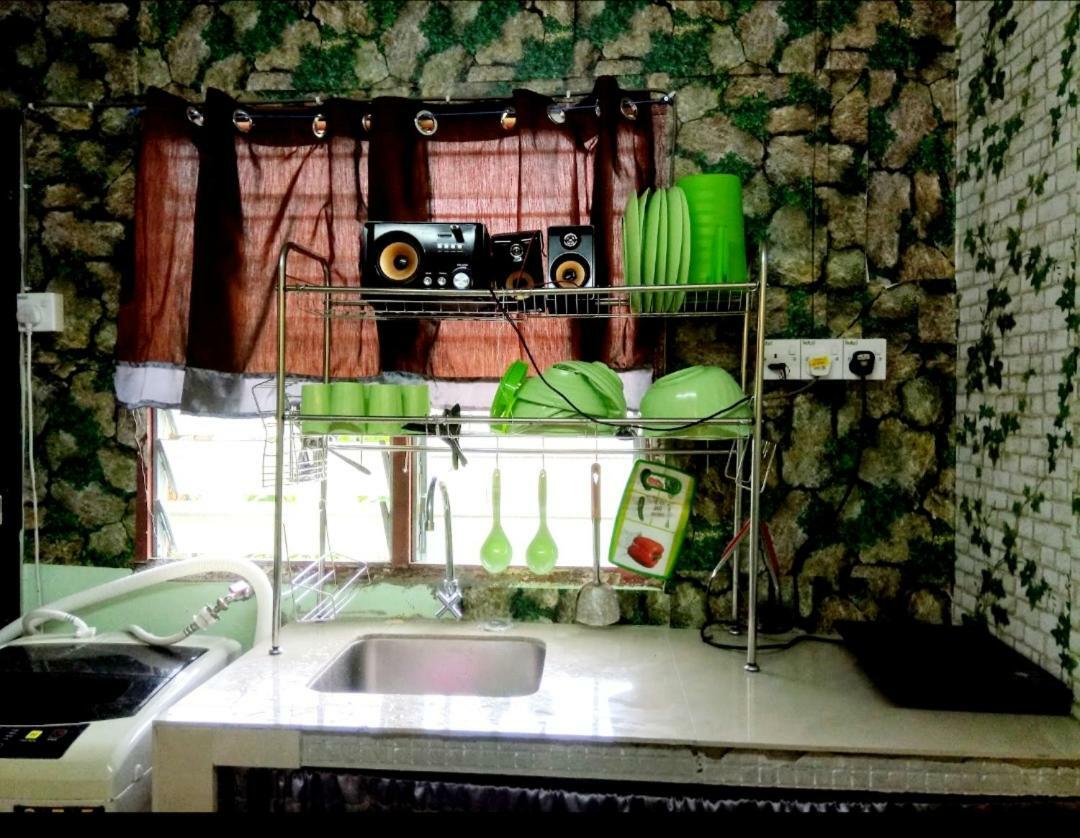 2 Bedroom Medina Dollar Landed Homestay Cheras Mrt Link ภายนอก รูปภาพ